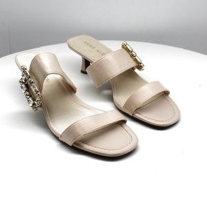 Anne Klein Women’s Krystelle Kitten Heel Sandal Cream satin with buckle Size 10